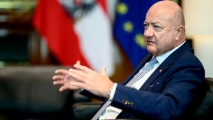 Bundeskanzler Christian Stocker spricht von einem „harten Urteil“.