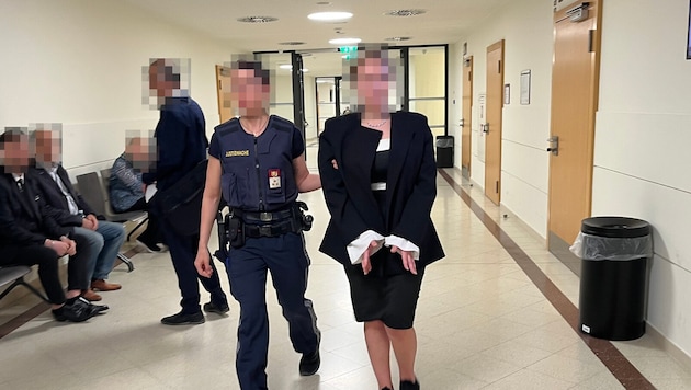 Die 32-jährige Tschetschenin sitzt seit Juni 2025 hinter Gittern.