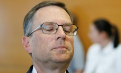 ÖVP-Klubobmann August Wöginger ist am Montag im „Postenschacher“-Prozess in Linz wegen ...