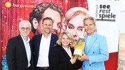 Schlumberger-Chef Florian Czink mit Claudia Priber, Alfons Haider, Dietmar Posteiner und einer ...