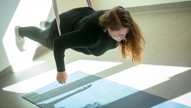 Aerial Yoga – eine Mischung aus Yoga, Pilates und Tanz in einer Hängematte – selbst ausprobieren ...