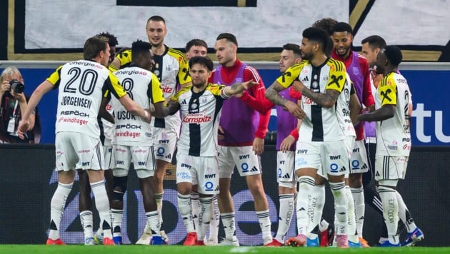 Großer Jubel beim LASK: Das Double ist weiter in Reichweite!