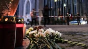 Der Verdächtige war am frühen Abend mit einem weißen Auto vom Augustusplatz kommend über den ...