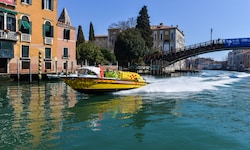 Ein Rettungsboot in Venedig (Symbolbild)