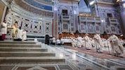 Papst Leo XIV.  hebt neue Kardinäle in ihr Amt