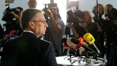 Nach dem Schuldspruch gab Wöginger seinen Rücktritt als ÖVP-Klubobmann bekannt.