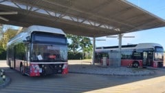 Die kaputten Wasserstoffbusse warten in der Garage Leopoldau auf die Reparatur. 