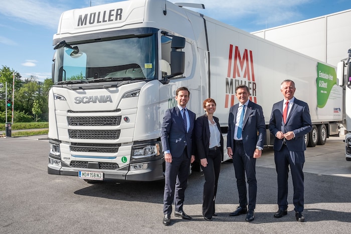 Geschäftsführer Christopher Müller, CFO Angelika Hofer-Orgony (Chief Financial Officer), ...