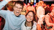 Gemeinsam Feiern: „Grenzenlos“-Clubbing lädt am 8. Mai zum großen Fest der Inklusion in die ...