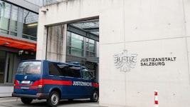 Seit Ende Februar sitzen die Polen bereits in U-Haft. Nach dem Prozess ging es für drei der ...