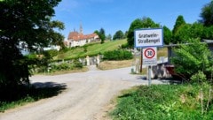 Der ganze Ort suchte nach dem Mädchen.