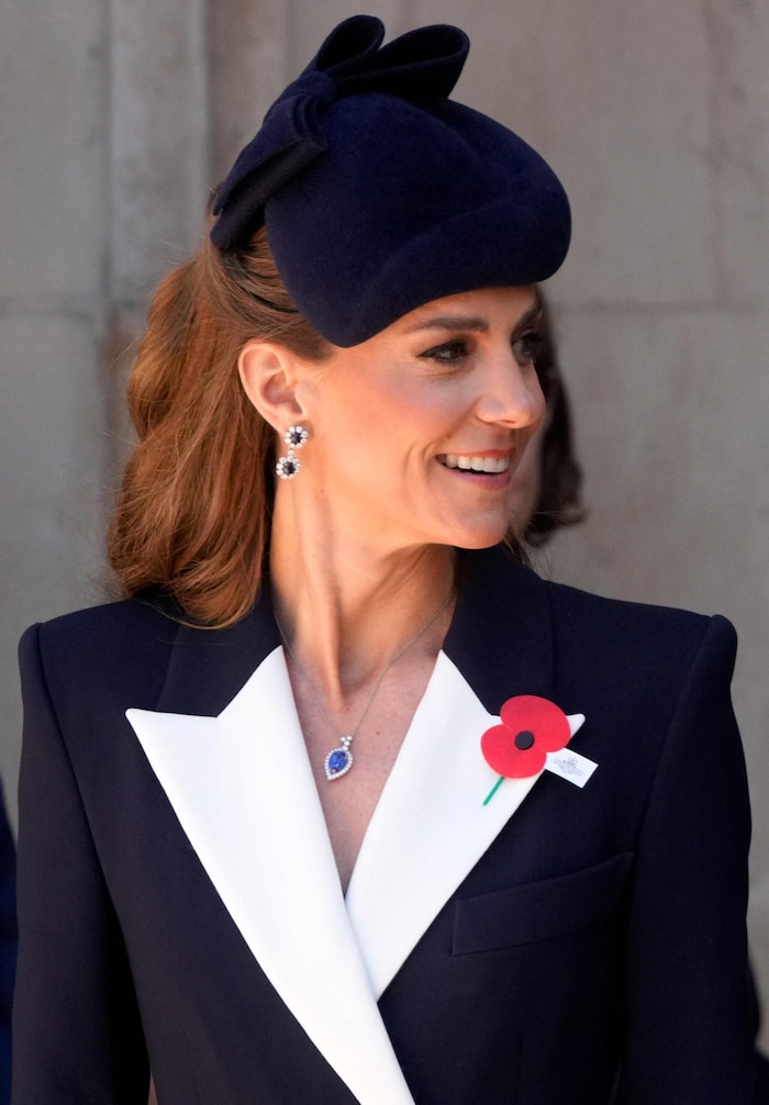 Prinzessin Kate freut sich schon auf ihre erste Solo-Auslandsreise nach ihrer Erkrankung. In der ...