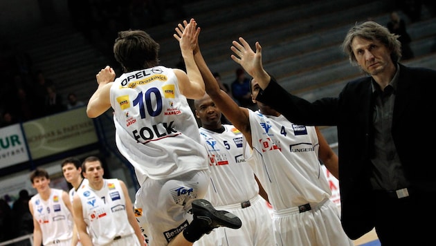 Neno Asceric (re.) führte Oberwart 2011 zum Titel.