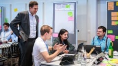 Digitalisierungsstaatssekretär Pröll holte sich studentische Unterstützung ins Haus. Junge, ...