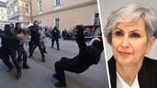 Justizwachebeamte zeigten bei einer Vorführung am Landesgericht Innsbruck den vielen ...