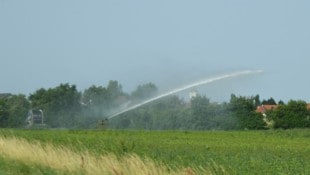 In Oberösterreich werden etwa 2000 Hektar der insgesamt 290.000 Hektar Ackerfläche beregnet. ...