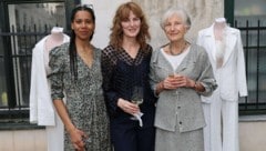 Entspannte Stimmung beim Jubiläumsabend: Ballett-Profi Rebecca Horner (li.), Designerin Michaela ...