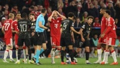 Die Bayern-Spieler konnten ihren Augen nicht glauben.
