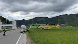 Drei Hubschrauber flogen die Schwerverletzten in Spitäler nach Graz und Wien.