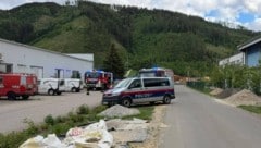 Großeinsatz für Feuerwehr, Polizei und Rotes Kreuz am Mittwoch in Leoben.