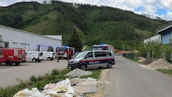 Großeinsatz für Feuerwehr, Polizei und Rotes Kreuz am Mittwoch in Leoben.