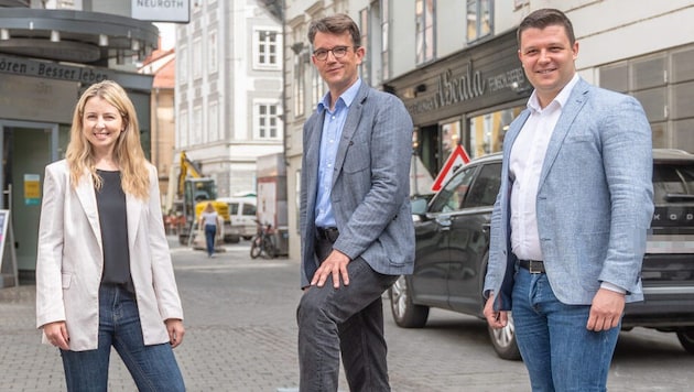 Das NEOS-Spitzentrio Verena Garber, Philipp Pointner und Alexis Pascuttini