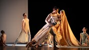 Jessica Lang hat eine peotische Choreografie aus Pergolesis „Stabat Mater“ geschaffen.
