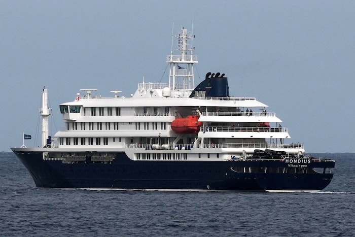 Auf dem Kreuzfahrtschiff sind Reisegäste und Besatzungsmitglieder aus 23 Ländern.