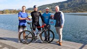 Neo-Radsportler und Snowboard-Olympiaheld Benjamin Karl lieferte den Spielball zur ...