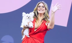 Heidi Klum begrüßte das Publikum in Hamburg gemeinsam mit „Hans, Franz und Fritz“. Aber wer ...