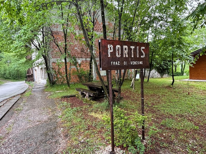 DAs Geisterdorf Portis.