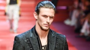 Der britische Realitystar Jake Hall starb mit nur 35 Jahren an den Folgen schwerer ...