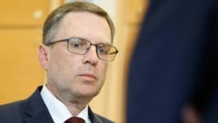 Schuldspruch und Rücktritt: Der Montag war ein schwarzer Tag für ÖVP-Klubobmann August Wöginger.