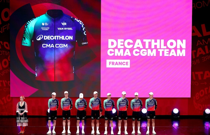 Die Decathlon-Equipe bei der Präsentation in Bulgarien.