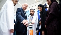 Kanzler Stocker setzt in den Emiraten auf Technologie