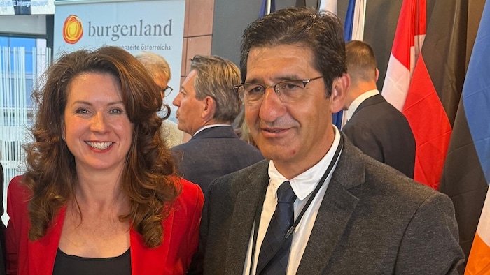 Präsidentin Kata Tüttö und Vize Caballero Serrano lobten den Einsatz für die Winzer in der EU.
