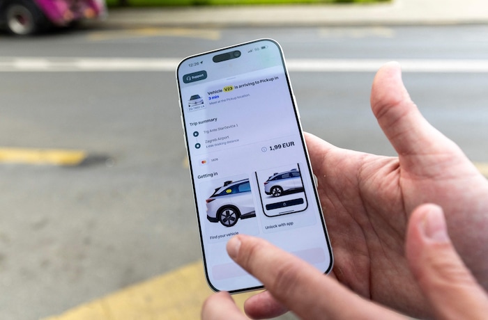 Der günstige Preis von 1,99 Euro pro Fahrt lockt zahlreiche Fahrgäste an.