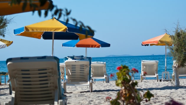 Trotz Frühstart gab es keine Liegen für eine deutsche Familie – der Urlaubsfrust wird nun ...