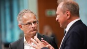 Finanzminister Markus Marterbauer im Austausch mit dem Amtskollegen aus Luxemburg, Gilles Roth ...