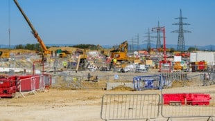 In Kronstorf im Bezirk Linz-Land baut Google derzeit ein Rechenzentrum.