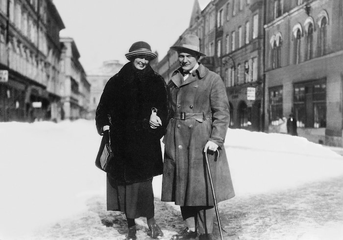 Görings erste Frau Carin war schon vor Hitlers Aufstieg bestens in den gehobenen rechten Kreisen ...