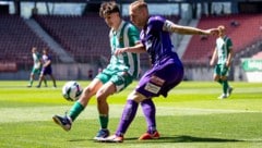 Im Heimspiel gegen Rapid verletzte sich Austrias Flo Jaritz (re.) schwer am Knie.