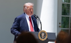 Trump bekräftigte am Sonntag sein Ziel, den Iran vom Bau einer Atombombe abzuhalten. Die ...