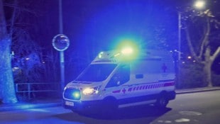 Die Rettung leistete noch am Unfallort erste Hilfe. 