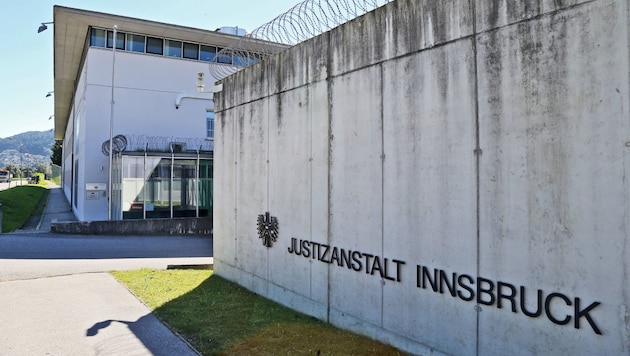 Der Mann soll aus der Justizanstalt Innsbruck geflohen sein.