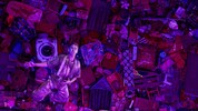 András Kazári als András vor den 3000 Einzelteilen eines Roma-Hauses, das im Akademietheater als ...