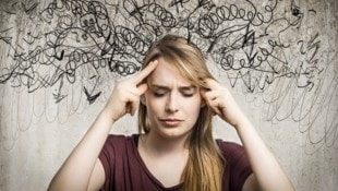 Unter mentaler Last versteht man unsichtbare Denkarbeit hinter alltäglichen Aufgaben.