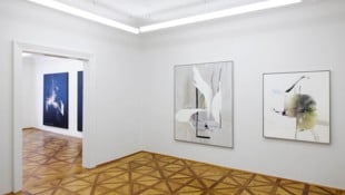 „Seven Breezes Blowin’“: So titelt die Raum und Geist füllende Ausstellung in der Klagenfurter ...