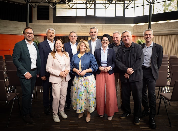 Zahlreiche Ehrengäste kamen zum Tag der offenen Tür.