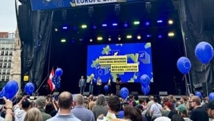 Beim Europatag-Event am Stephansplatz sprachen Meinl-Reisinger und Ludwig.